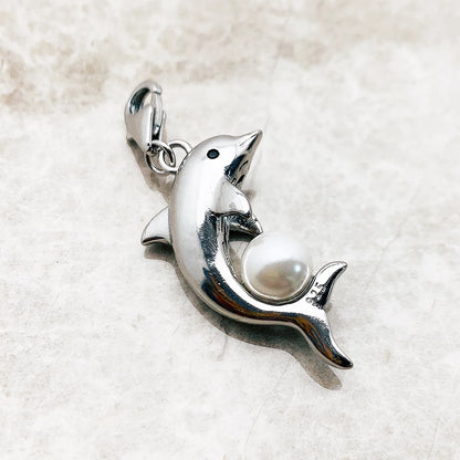 Damen-Charm-Anhänger Delfin mit Perle II aus Sterlingsilber
