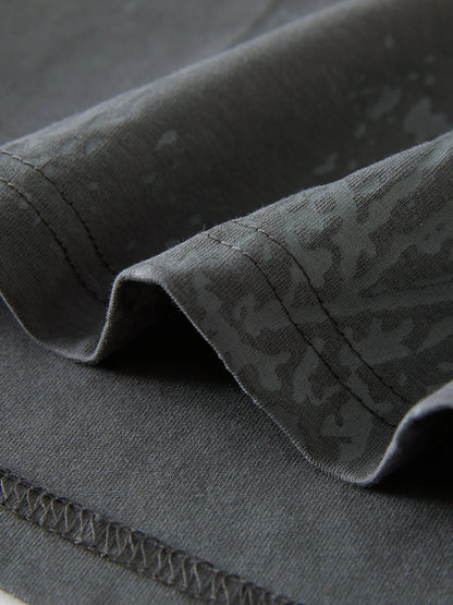 Damenbluse mit V-Ausschnitt und langen Ärmeln aus Jacquardstoff im chinesischen Stil mit Knopfleiste – in zwei Farben erhältlich.
