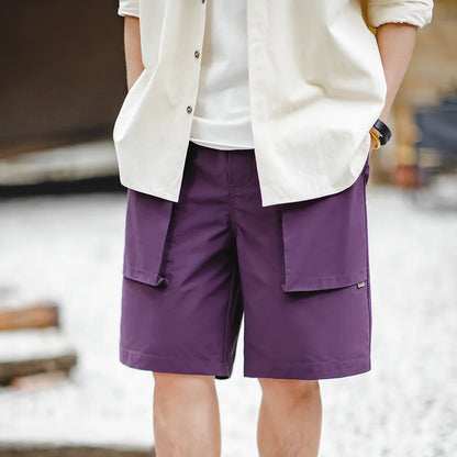 Herren Shorts aus leichtem Material mit großen Taschen in Schwarz
