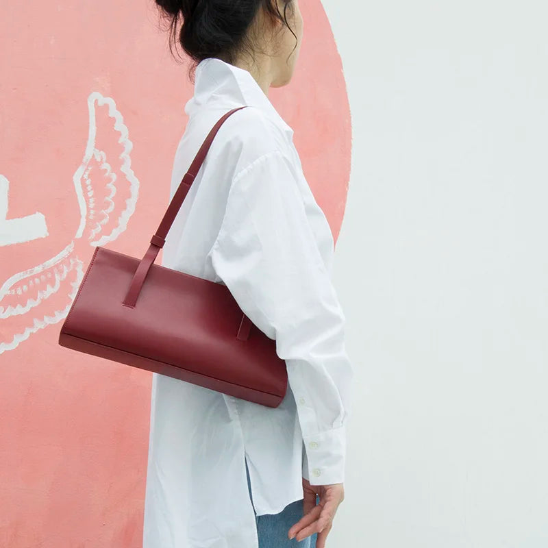 Rote Schultertasche Spaltleder In Baguette-Form | Donna-In