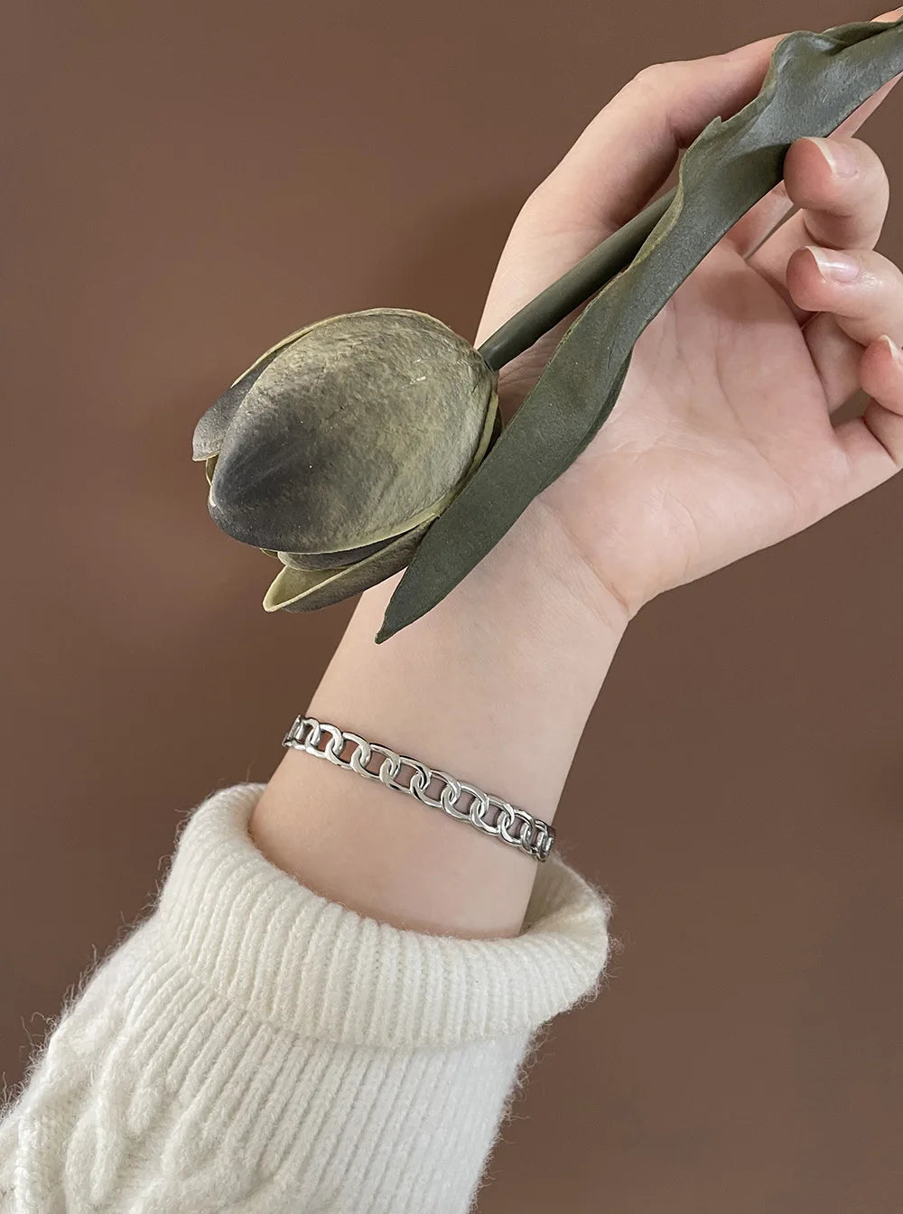 Damen-Armreif im Punk-Stil aus Edelstahl