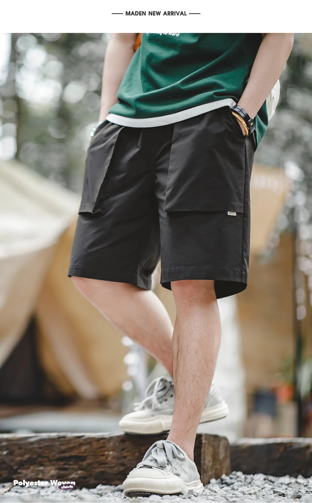 Herren Shorts aus leichtem Material mit großen Taschen in Schwarz