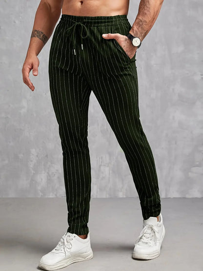 Neue Herren-Freizeithose mit gestreiften Taschen für Frühling und Sommer
