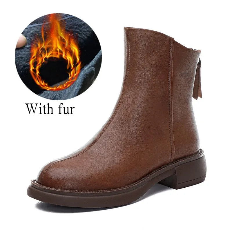 Braune Damen-Kurzstiefel mit glattem Schaft, breiter Laufsohle und kurzem Blockabsatz