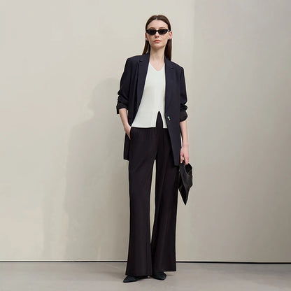 Hemdähnlicher Look: schwarzer V-Ausschnitt-Ärmelloser Strickpullover, weite Hose im Set