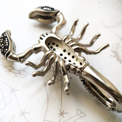 Damen-Charm-Anhänger Skorpion schwarz Rebel aus Sterlingsilber