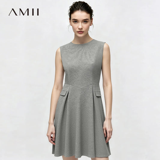 Graues ärmelloses Midi-Kleid mit Taillennähten und Taschen