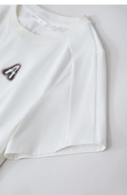 Damen T-Shirts im minimalistischen Stil mit lässigem O-Ausschnitt und Druck