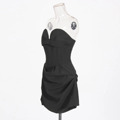 Elegantes Damenkleid mit Rundhalsausschnitt, kurzen Ärmeln und Patchwork-Design mit Quasten und Falten.
