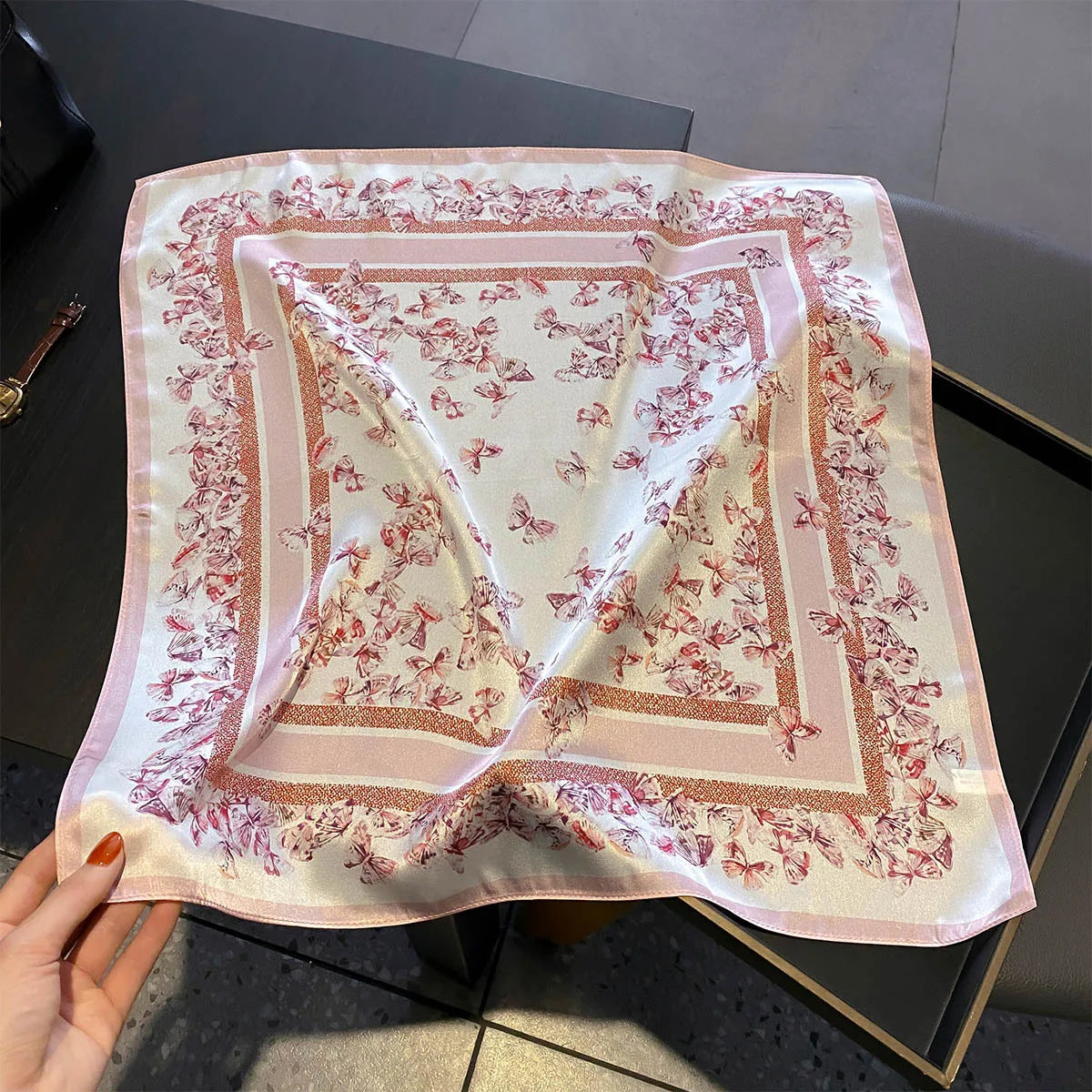 Damen Seidenschal 53cm quadratisch Blumenprint Luxus Hijab Bandana B