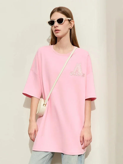 Damen Rundhals-T-Shirt im minimalistischen Stil mit lässiger Stickerei und kurzen Ärmeln