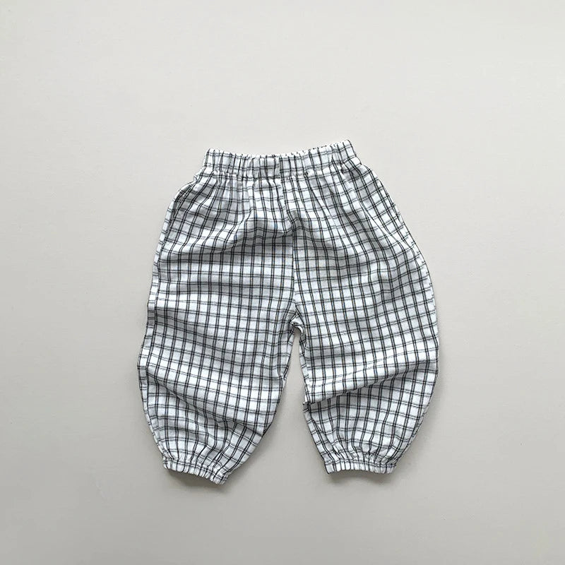 Kinder Hosen im dünnen Stil mit kariertem Design für den Sommer