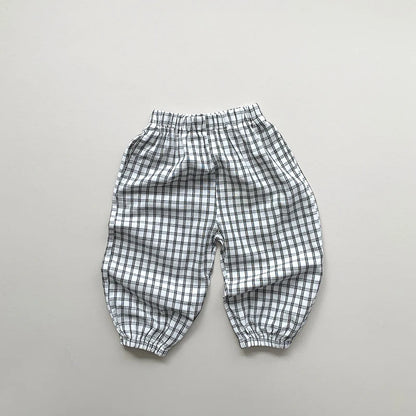 Kinder Hosen im dünnen Stil mit kariertem Design für den Sommer