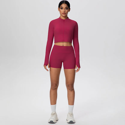 Bordeauxrotes Damen-Yoga-Set mit Reißverschluss: Crop-Top und kurze Leggings/Shorts