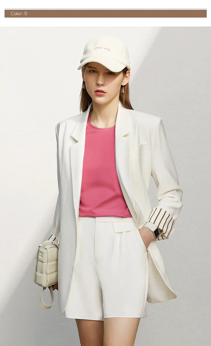 Damen T-Shirt im minimalistischen Stil mit lässigem O-Ausschnitt und kurzen Ärmeln