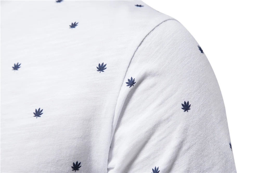 Herren T-Shirt mit Dot-Druck und kurzen Ärmeln aus 100 Prozent Baumwolle