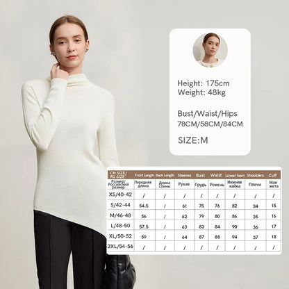 Beiger Strickpullover mit Halb-Rollkragen und langen Ärmeln, geripptes Bündchen