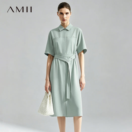 Damenkleid in Mintgrün mit Reverskragen, Kurzarm und Bindegürtel, knielang