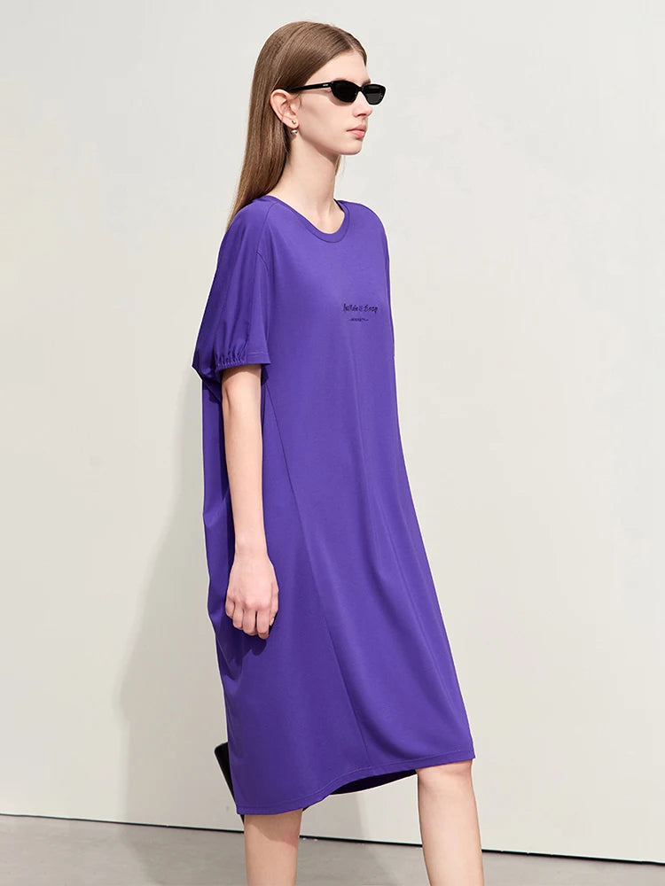 Bequemes Damen Strickkleid Mit Stickerei Und Losem Schnitt Für Sommer