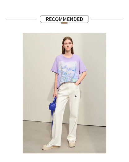 Damen T-Shirt im Minimalismus-Stil mit Kunstöl-Farbdruck für den Sommer