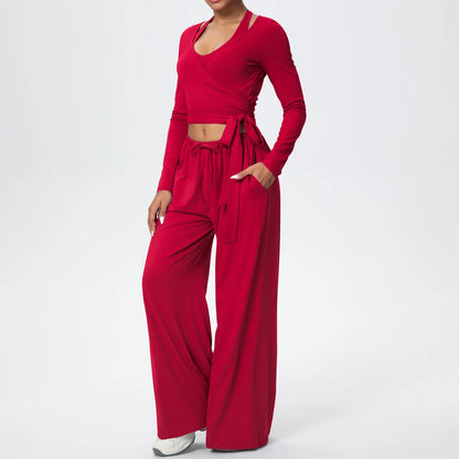 Damen Sportset mit Wickeloberteil und Langarmhose in Rot, bindende Taille, weite Beine