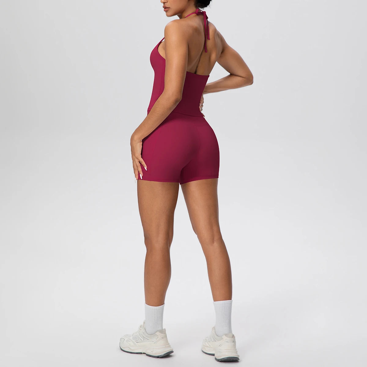 Yoga-Set mit Racerback-Top und kurzen Shorts, weinrot, seitliche Passform vorne