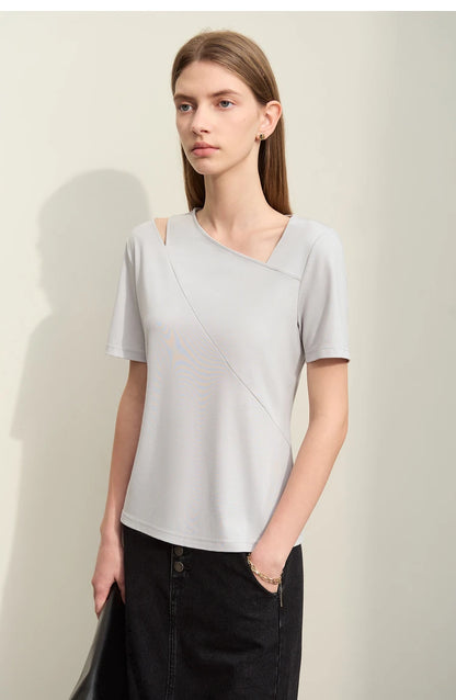 Damen T-Shirts im Minimalismus-Stil mit asymmetrischem V-Ausschnitt und kurzen Ärmeln