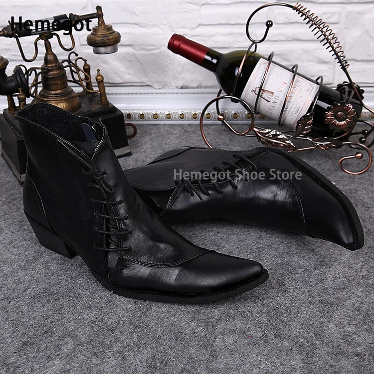 Schwarzer Schnür-Stiefel aus Leder, hoher Schaft mit spitzer Kappe