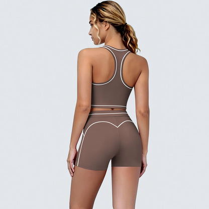 Yoga-Set für Damen: Sport-BH und kurze Leggings, braun mit hellem Kontrast.