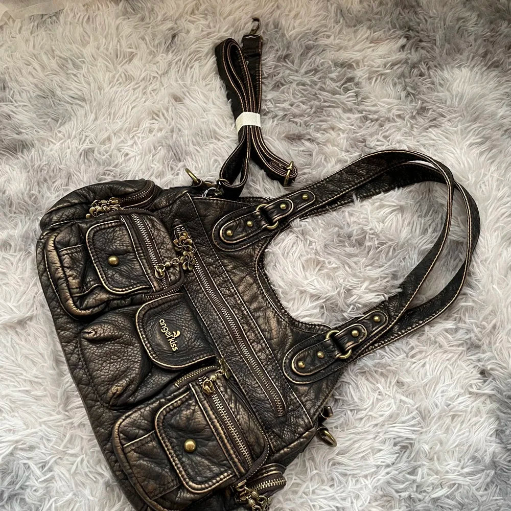 Damen-Hobo-Handtasche aus gewaschenem Leder Schwarz mit Reißverschluss und Innenfächern