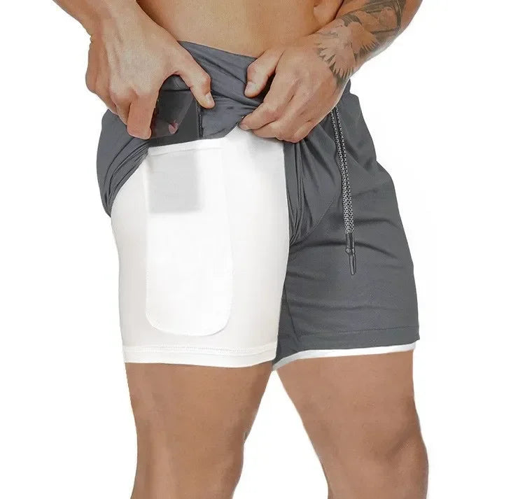 Locker geschnittene Herren-Sportshorts mit schneller Trocknung und Splicing-Design – ideal für Fitness und Basketball