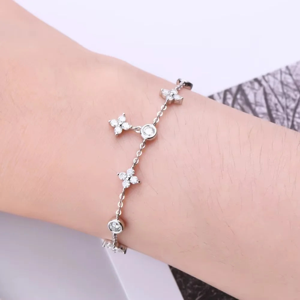 Damen-Armband Kleeblatt mit Moissanit verstellbar