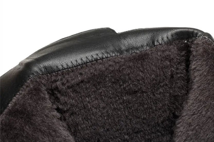 Overknee-Stiefel: schwarzes Woll-/Leder-Detail am Schaft mit sichtbarer Naht