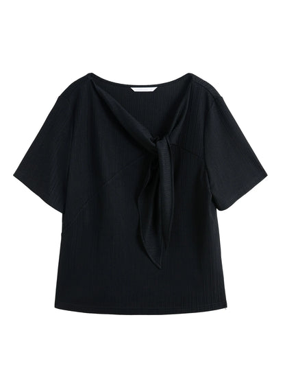 Lässiges Damen-T-Shirt im Minimalismus-Stil mit kurzen Ärmeln – vielseitig kombinierbar in zwei Farben für den Sommer.