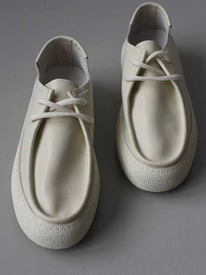 Herren-Schnürschuhe aus Leder, cremefarben, dicke Sohle, Schnürung, Vorderansicht