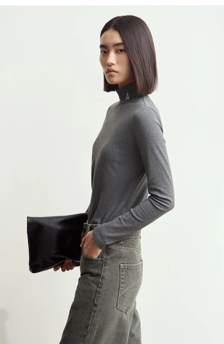 Damen Rollkragen-T-Shirt aus besticktem Fleece für warme Wintertage