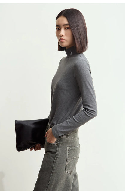 Damen Rollkragen-T-Shirt aus besticktem Fleece für warme Wintertage