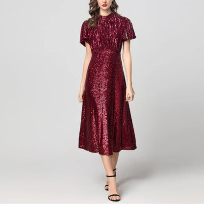 Elegantes Damenkleid mit U-Boot-Ausschnitt und Halbarm – Patchwork-Design mit Perlen für einen stilvollen Auftritt