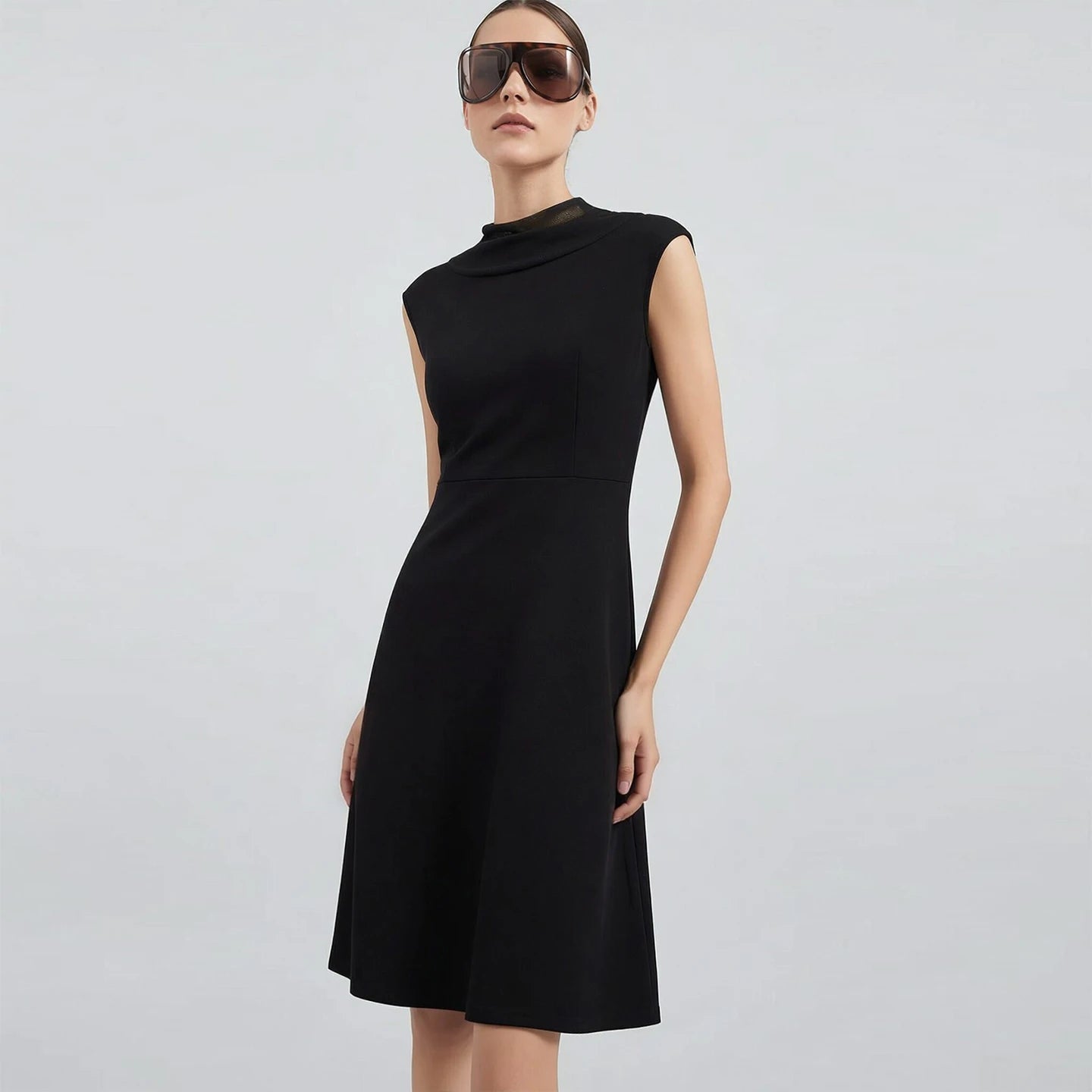 Elegantes Damen Midikleid Aus Stretch Mit Taillierter Passform
