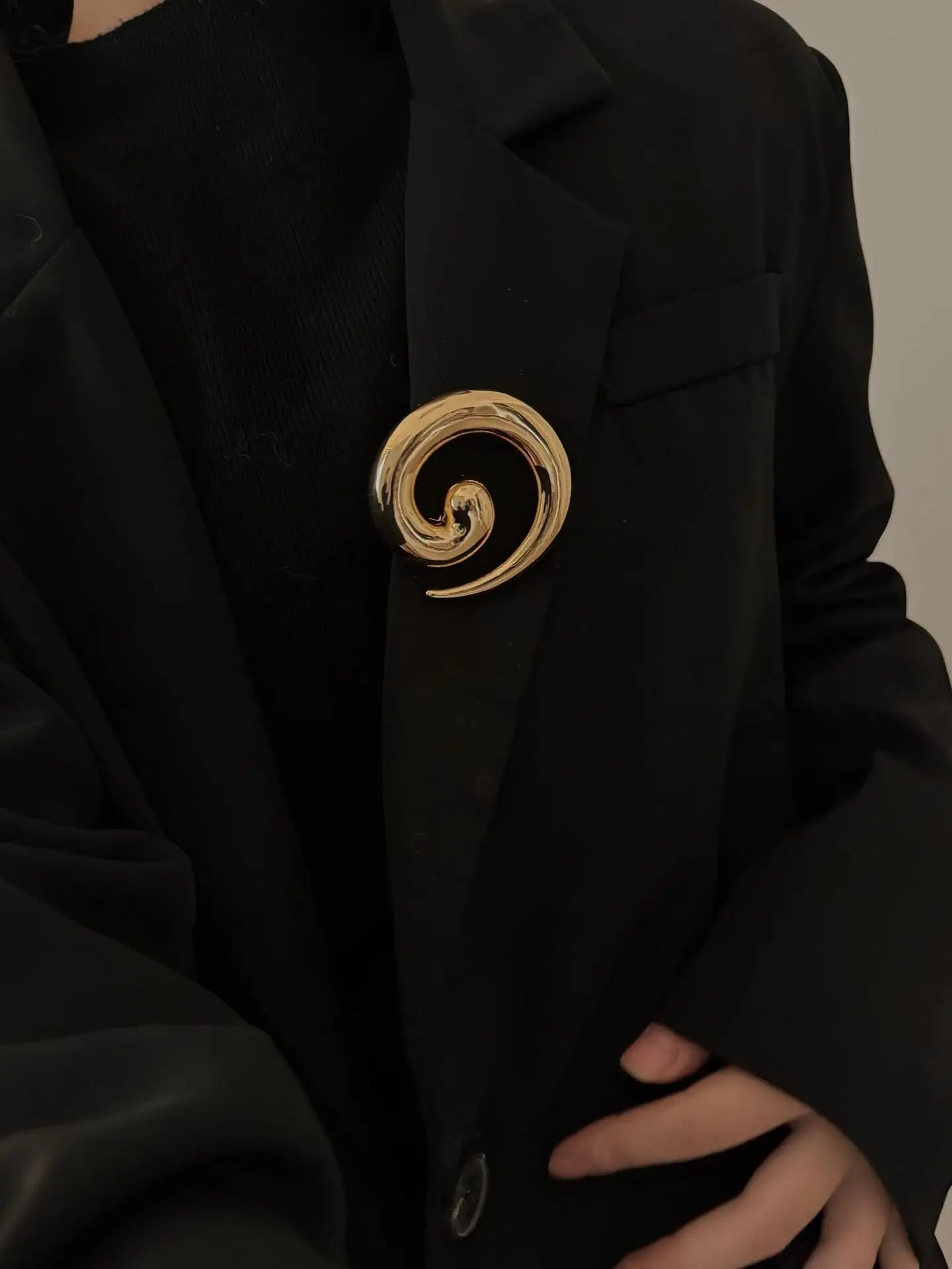 Brosche Spirale Vortex Vergoldet Unregelmäßig Party Corsage Unisex
