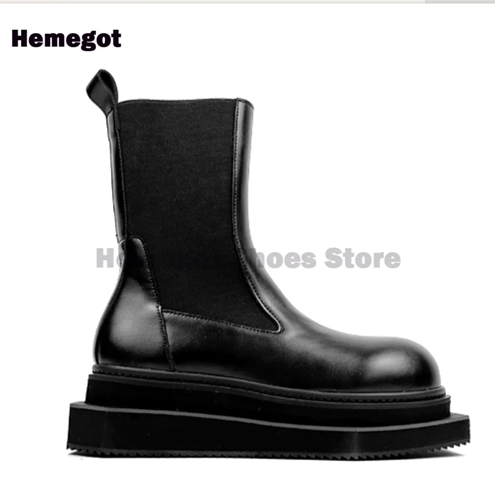 Schwarzer Chelsea-Boot mit hohem Schaft, elastischem Einsatz und Plateau-Profilsohle