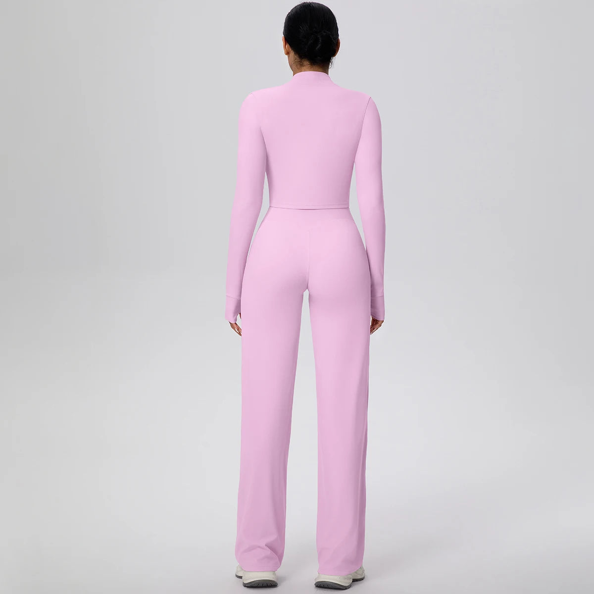 Fliederfarbenes Yoga-Set: Zip-Crop-Top und lange Hose, Rückansicht