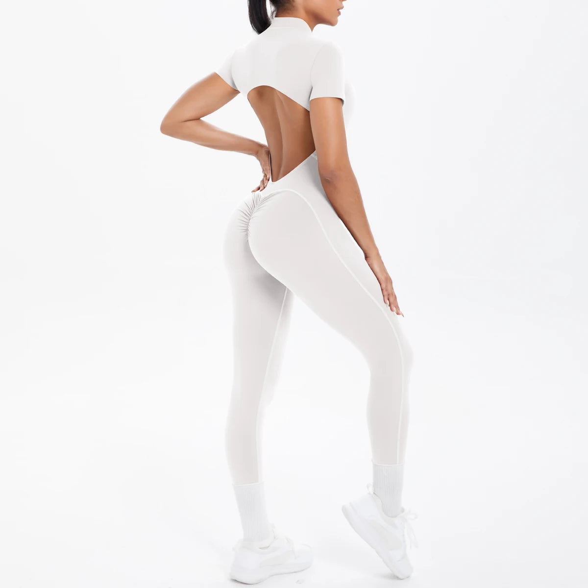 Rückenfreier Damen-Body mit kurzem Ärmel, hellgrau, sportlicher Schnitt
