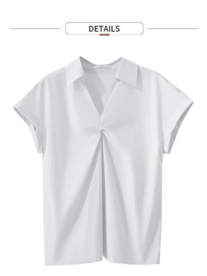 Damen Bluse im minimalistischen französischen Stil mit umlegekragen und gedrehten Falten