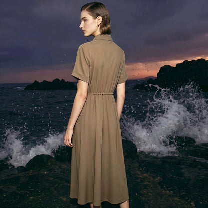 Elegantes Damenkleid Mit Reverskragen Und Kordelzug Für Ihr Büro