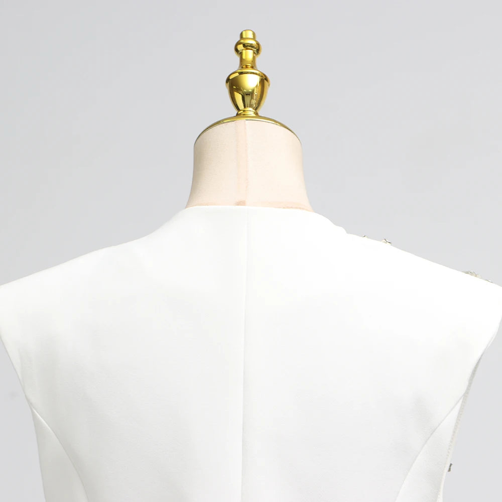 Elegantes Damenkleid mit Rundhalsausschnitt, langen Ärmeln und Perlen-Patchwork-Design – figurbetont und stilvoll.