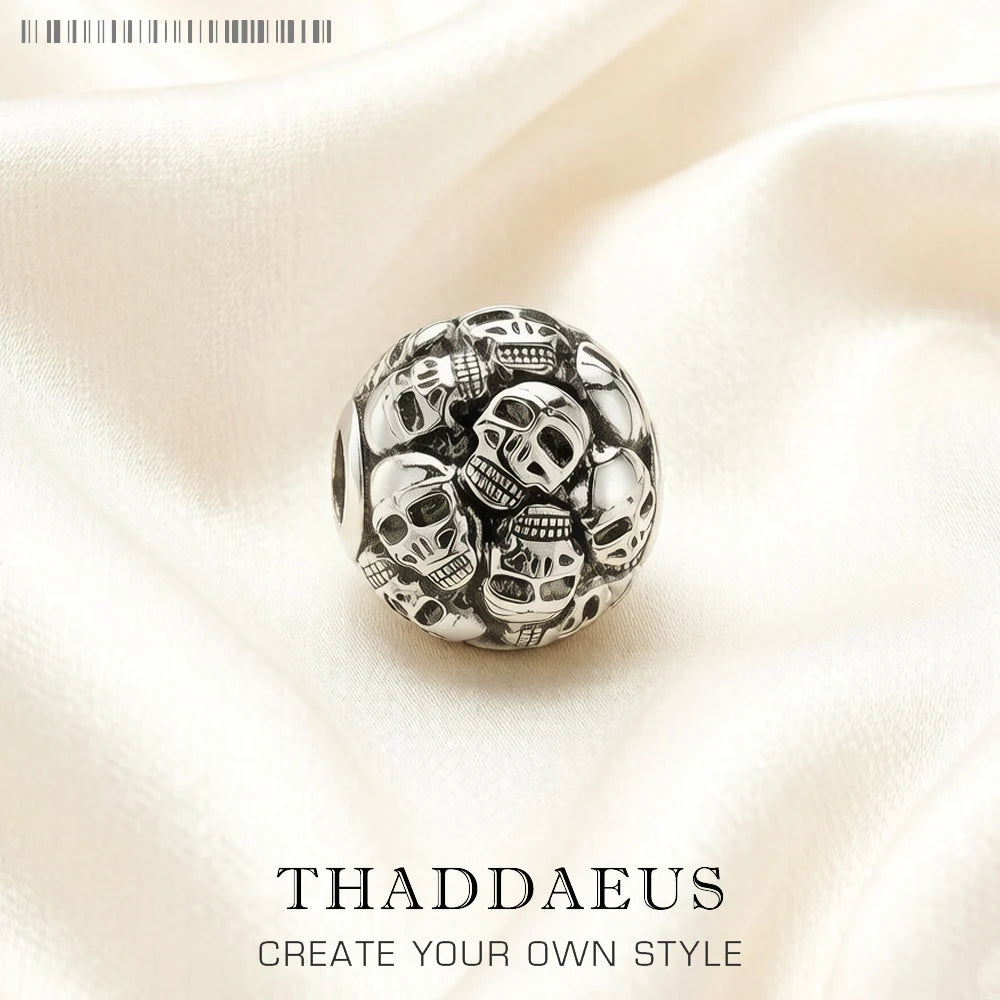 Totenkopf-Perle aus Sterlingsilber mit Schädel-Relief, rund