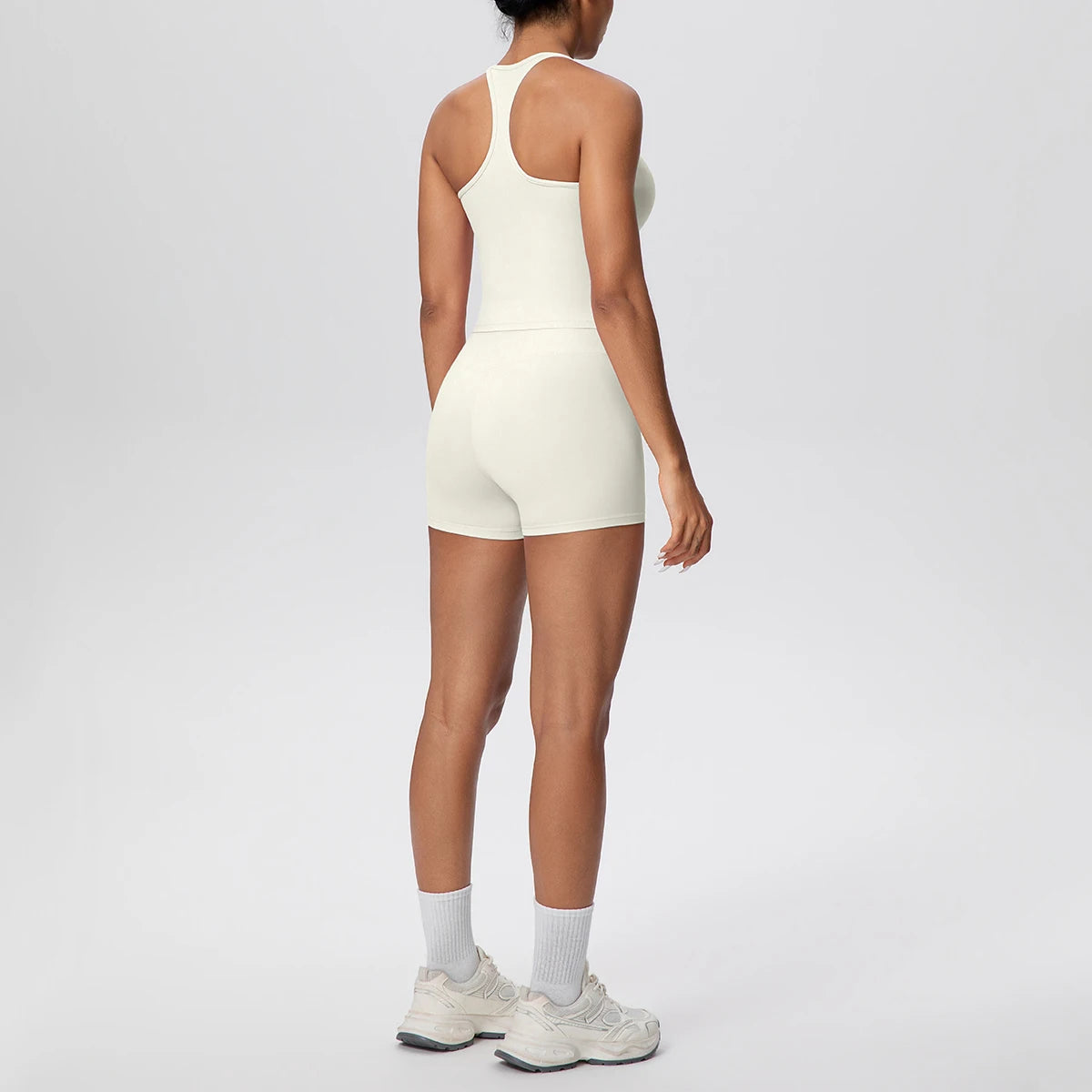 Damen Yoga-Set ohne Rücken, ärmellose Weste mit High-Waist-Shorts, hellbeige