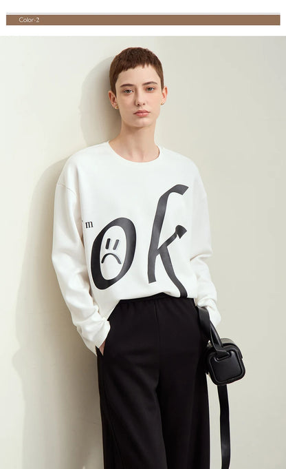 Damen T-Shirt im minimalistischen Stil mit Rundhalsausschnitt und Druckdesign