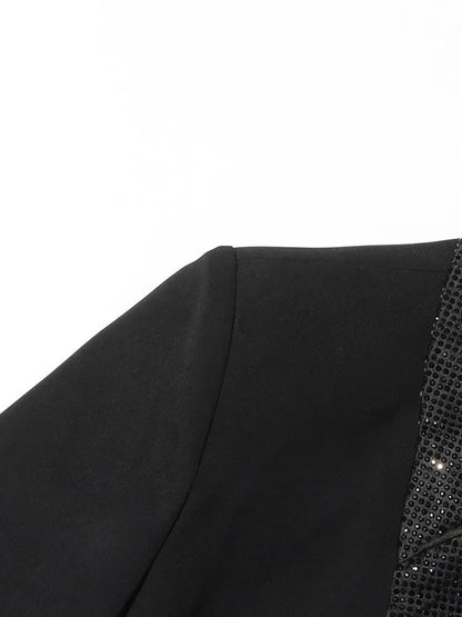 Eleganter Damen-Blazer mit Reverskragen und langen Ärmeln – Patchwork-Design und einreihiger Verschluss für einen lässigen Look.